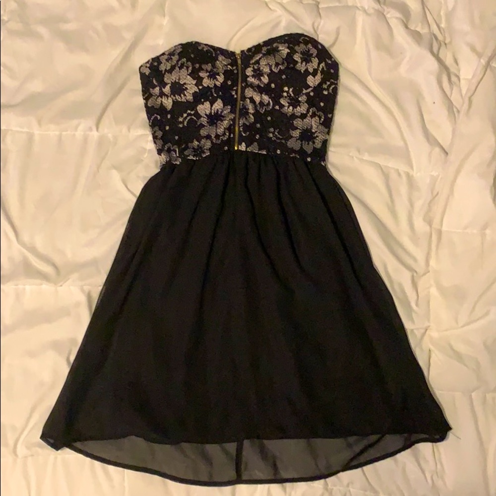 Black flower print strapless dress
